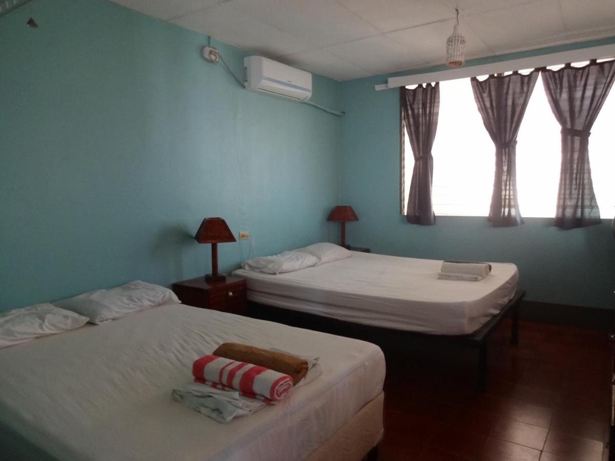 Готель Harvest House Nicaragua Леон Екстер'єр фото