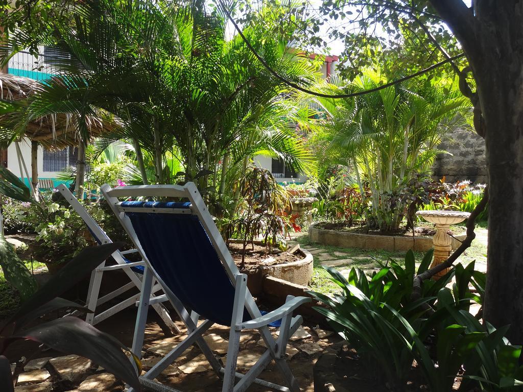 Готель Harvest House Nicaragua Леон Екстер'єр фото